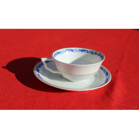 tasse et sous tasse porcelaine suisse LANGENTHAL