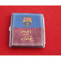 etui a cigarettes FC BARCELOGNE objet publicitaire més que un club