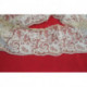 tres belle dentelle broderie sur tulle couleur naturelle ancienne  80 cm